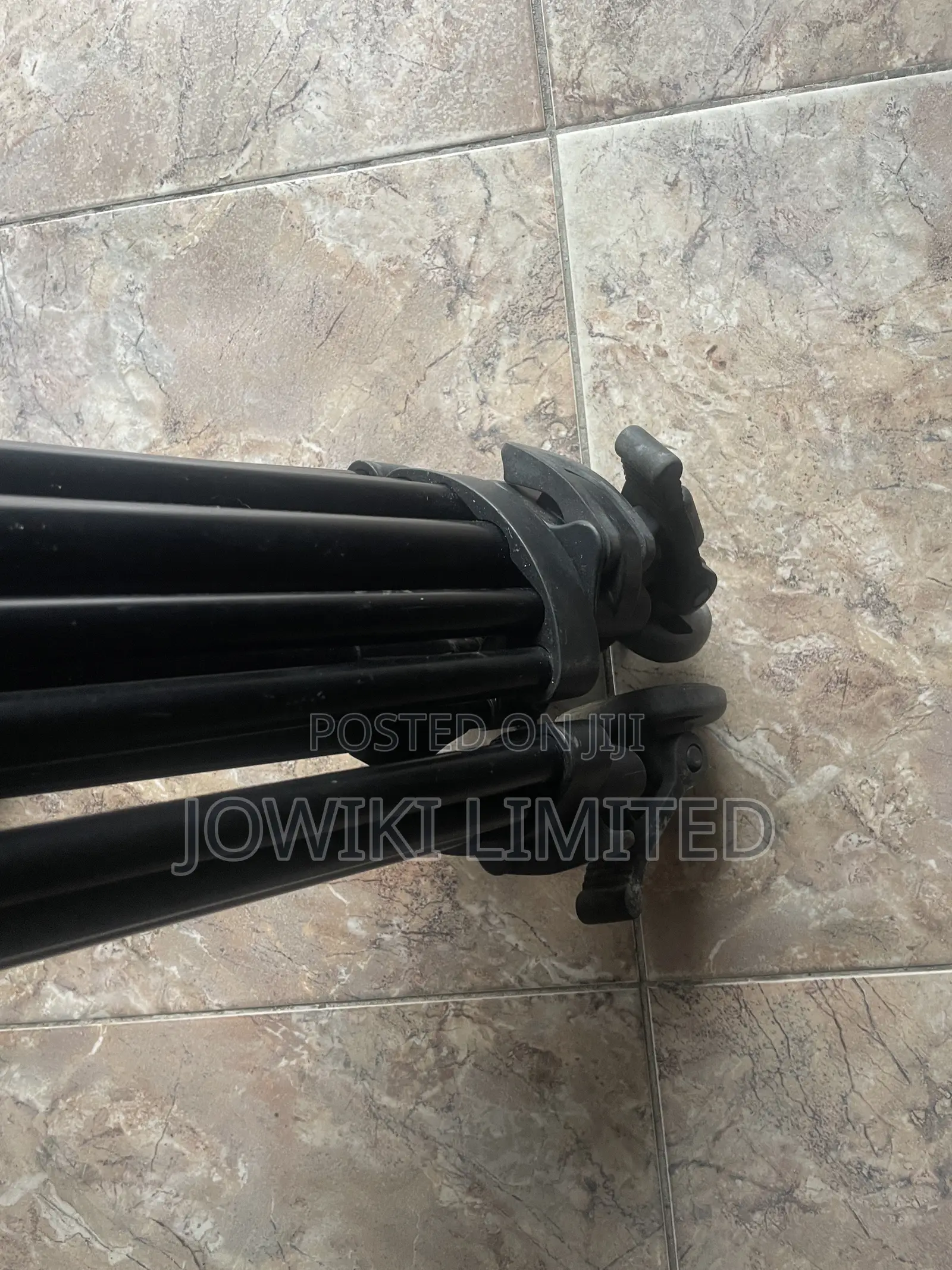 Heavy Duty Tripod
