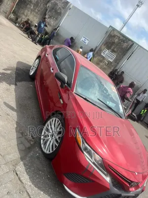 Toyota Camry 2018 Red