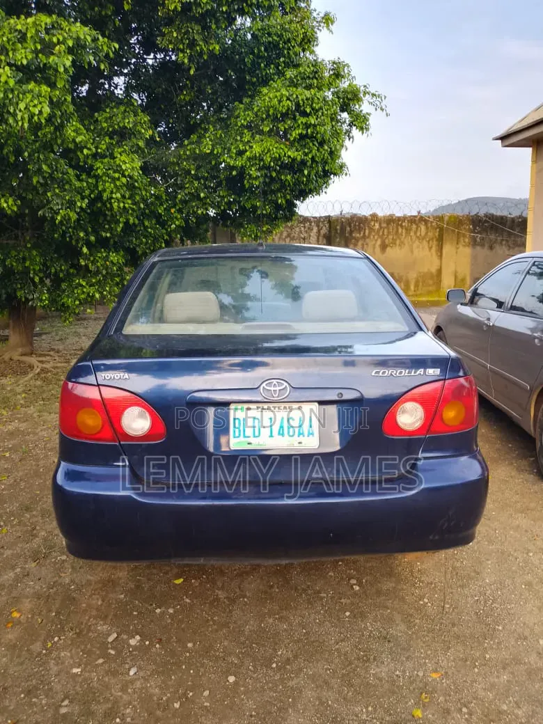 Toyota Corolla 2004 Blue