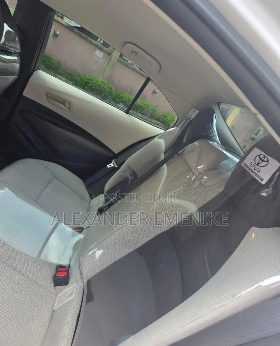 Toyota Corolla 2022 White