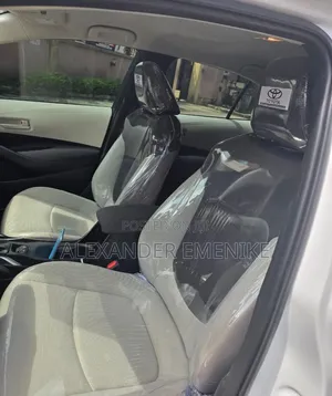 Toyota Corolla 2022 White