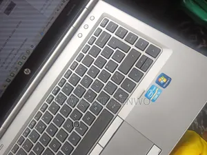 Laptop HP EliteBook 8460P 8GB Intel Core i5 SSD 512GB