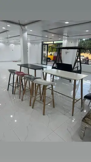 High Table and Bar Stool Chair Set