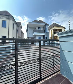 4bdrm Duplex in Carlton Gate Estate,, Akobo for sale