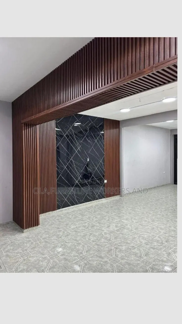 Receptionist Table