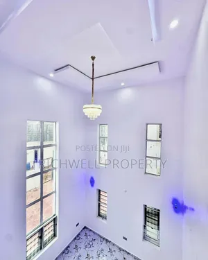 3bdrm Duplex in Kolapo Ishola Estate, Alalubosa for rent