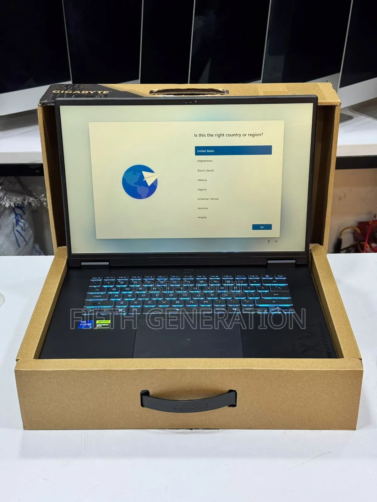 New Laptop Gigabyte GAMING A16 32GB Intel Core i7 SSD 1T