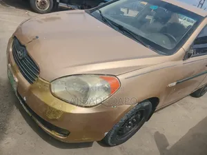 Hyundai Accent 2008 Red
