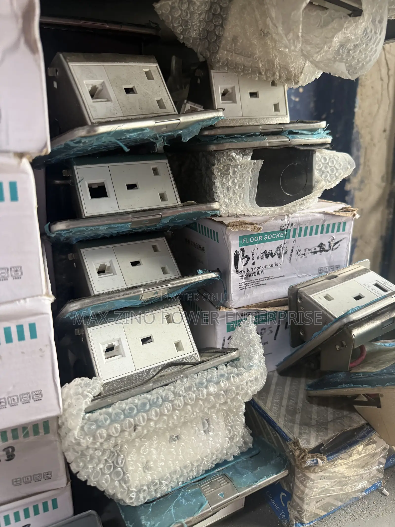 Single Floor Socket