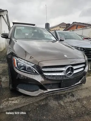 Mercedes-Benz C300 Luxury 4dr AWD 4Matic Sedan (2.0L 4cyl 7A) 2015