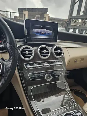 Mercedes-Benz C300 Luxury 4dr AWD 4Matic Sedan (2.0L 4cyl 7A) 2015