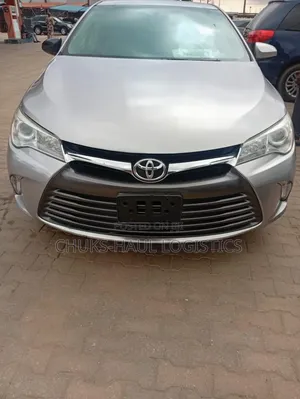 Toyota Camry 2017 Silver
