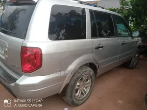 Honda Pilot 2005 Silver