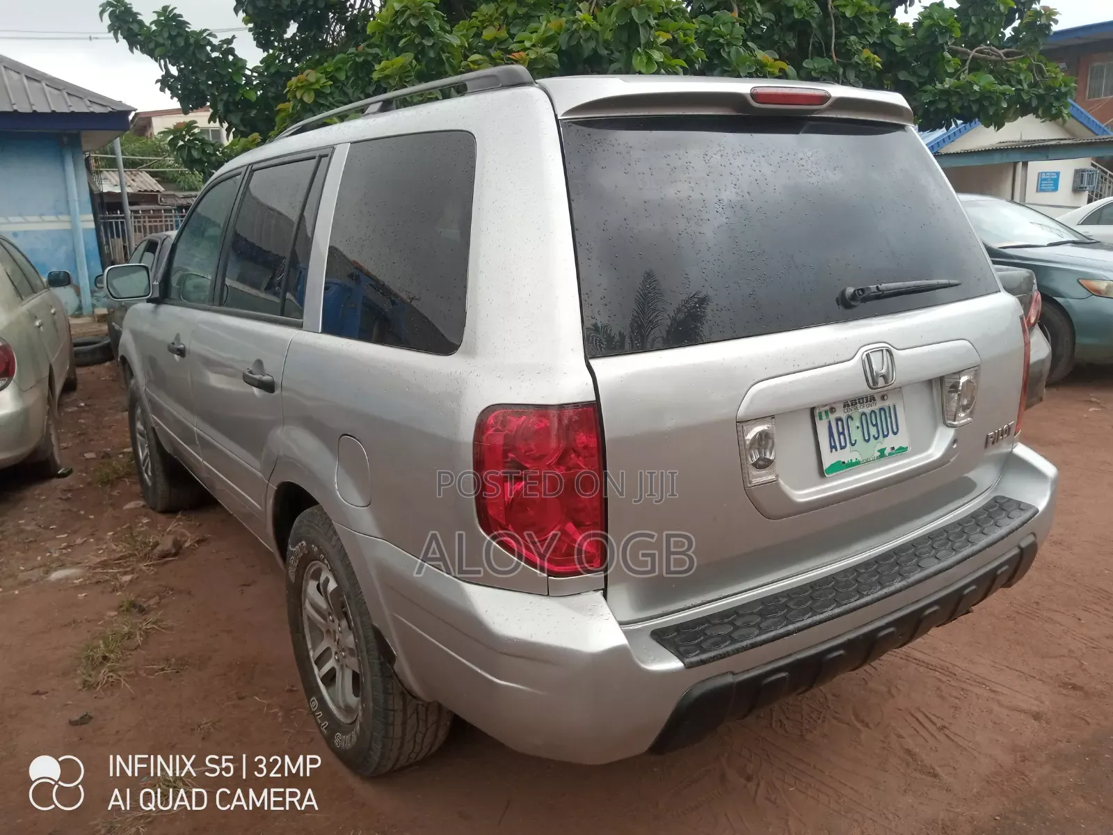 Honda Pilot 2005 Silver