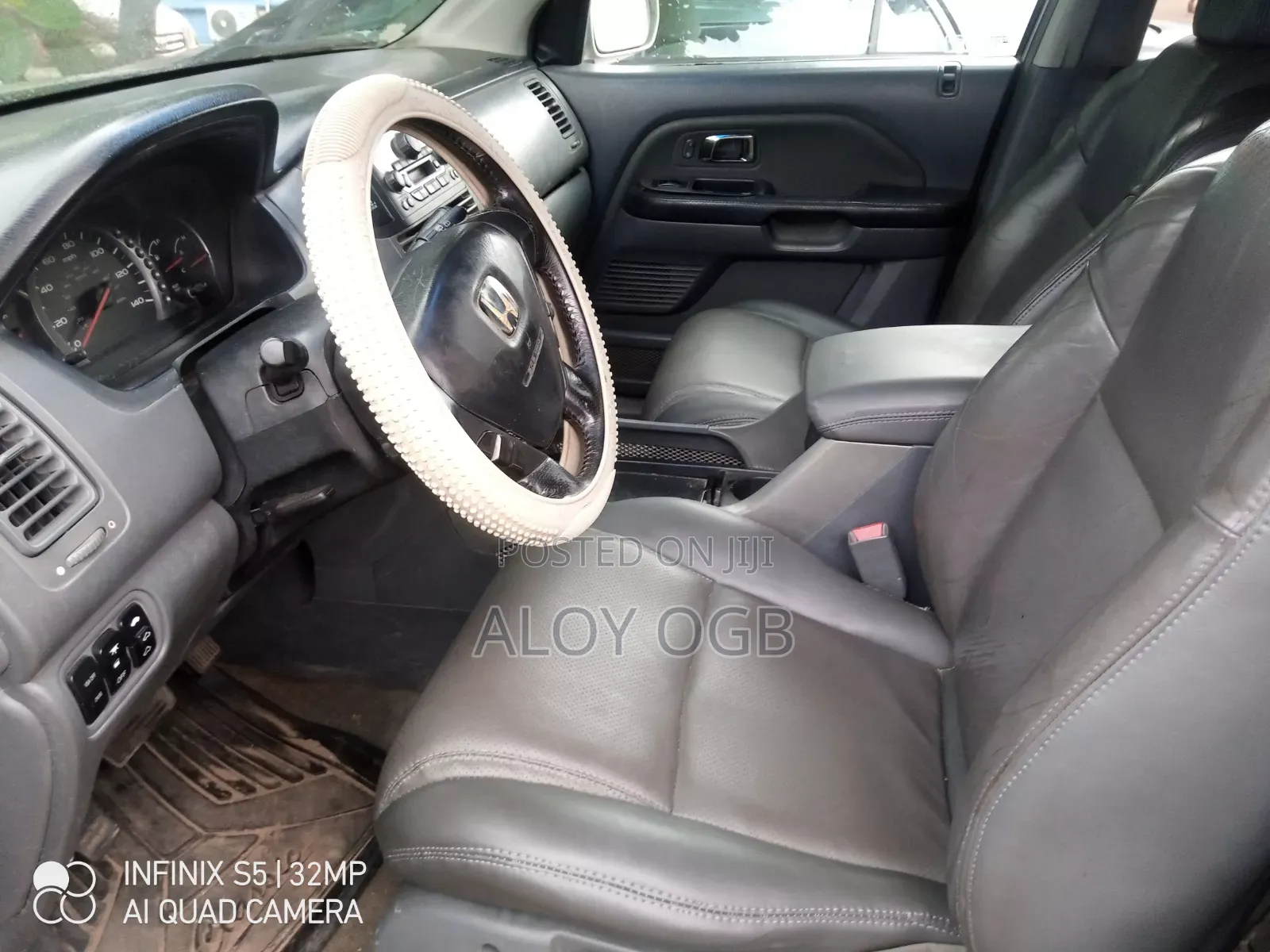 Honda Pilot 2005 Silver
