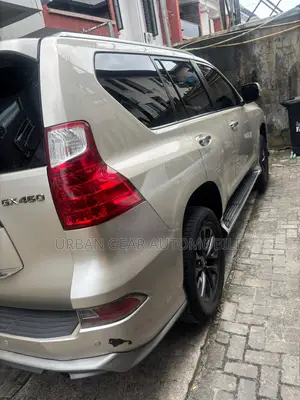 Lexus GX 460 Base 2017 Gold