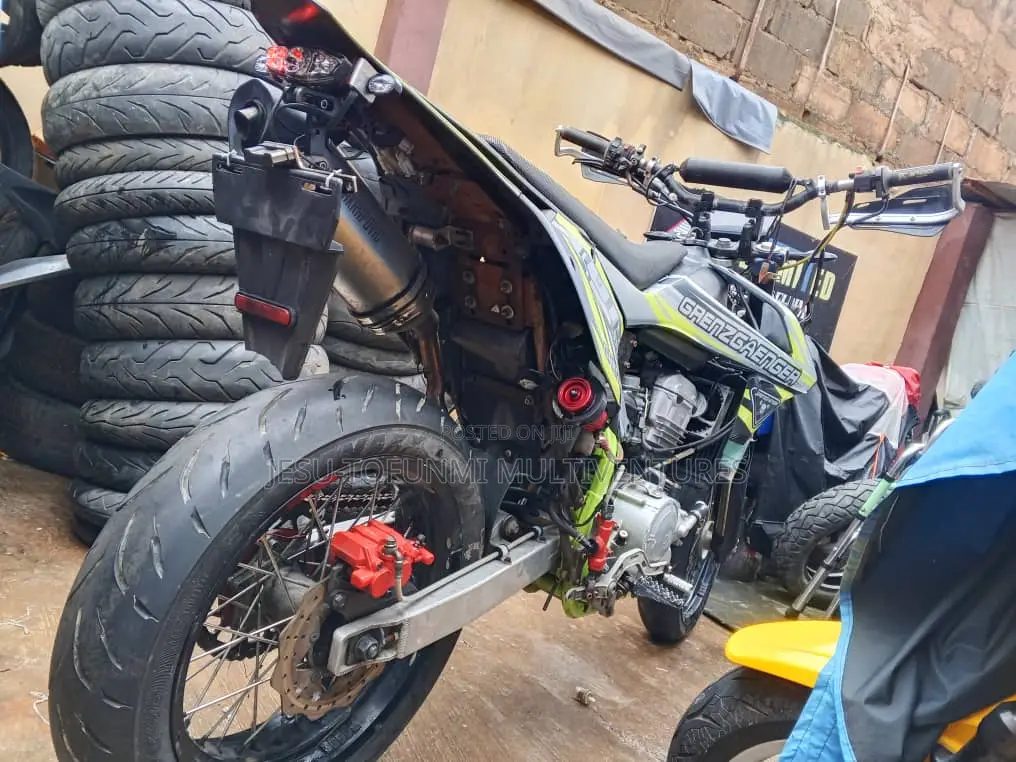 Honda 2014 Gray
