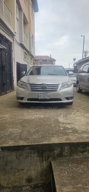 Toyota Avalon 2011 Silver