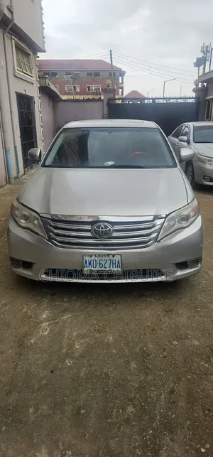 Toyota Avalon 2011 Silver