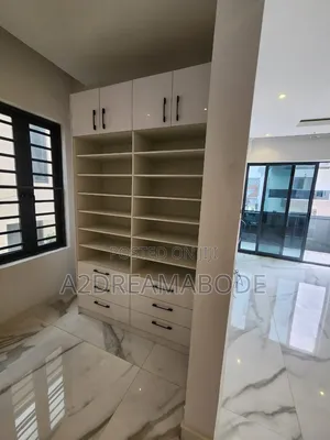5bdrm Duplex in Ikeja for rent