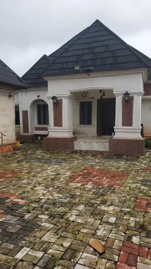 3bdrm Bungalow in Opposite Ait Station, Benin City for sale