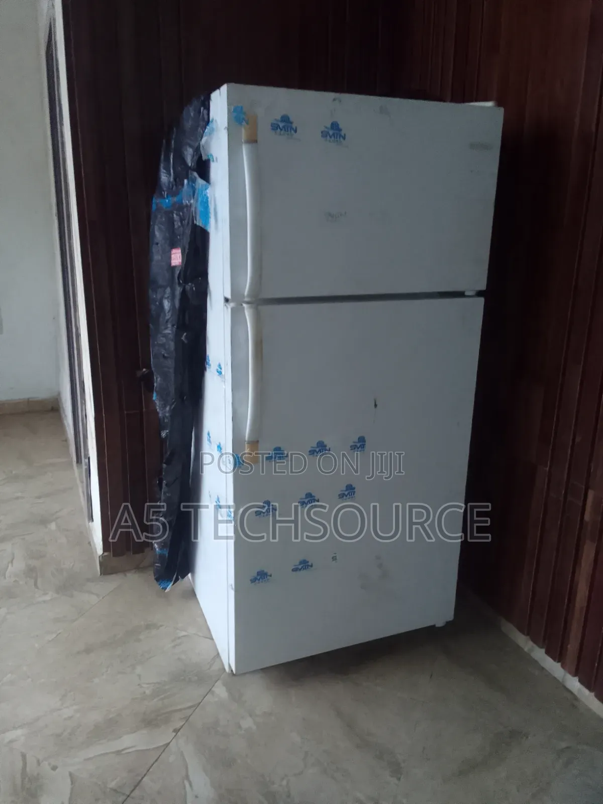 Frigidaire Fridge