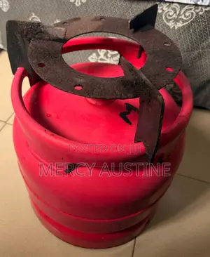 6kg Gas Cylinder and Kitchen Cabinet