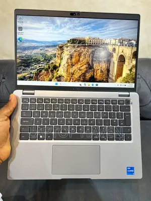 Laptop Dell Latitude 5400 16GB Intel Core i5 SSD 256GB