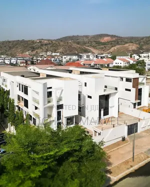 4bdrm Duplex in High Top Estate, Central Business District for sale