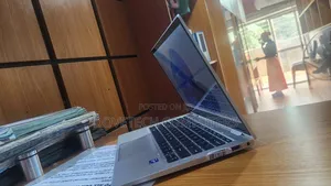 Laptop HP EliteBook 830 G8 32GB Intel Core i7 SSD 512GB
