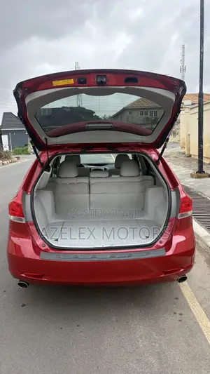 Toyota Venza V6 2010 Red