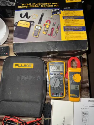 Fluke 117 True RMS Multimeter + Fluke 323 Clamp Meter