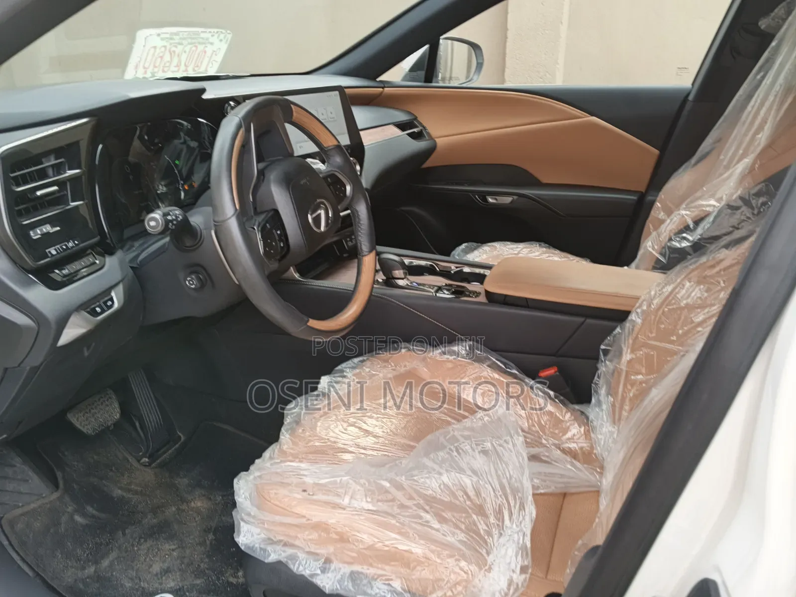 Lexus RX 2024 White