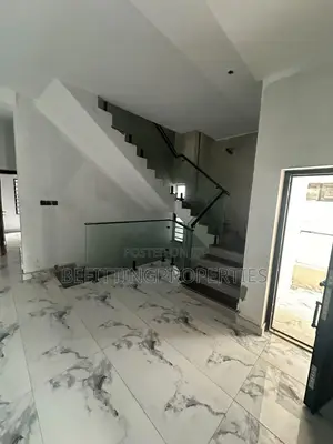 5bdrm Duplex in Gbagada for sale