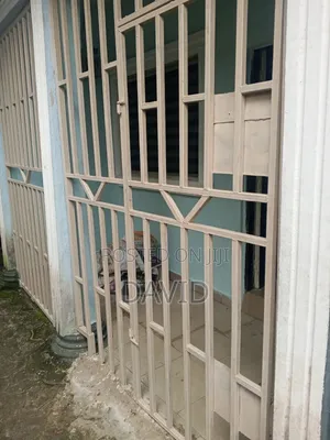 1bdrm Apartment in Favour Estate, Obio-Akpor for rent