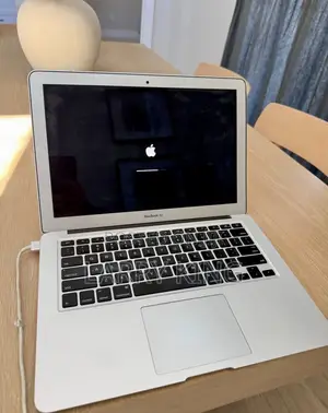 Laptop Apple MacBook Air 2015 4GB Intel Core i5 SSD 128GB