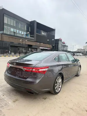 Toyota Avalon XLE Premium 4dr Sedan (3.5L 6cyl 6A) 2015 Gray