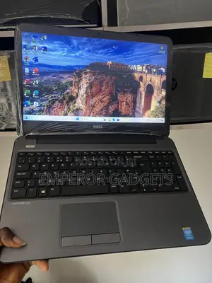 Laptop Dell Latitude 3540 8GB Intel Core i3 SSD 128GB