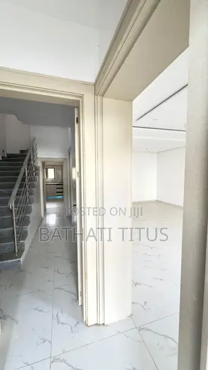4bdrm Duplex in Life Camp for rent