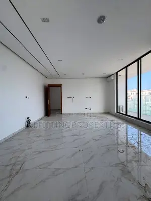 2bdrm Apartment in Lekki Phase 1 for sale