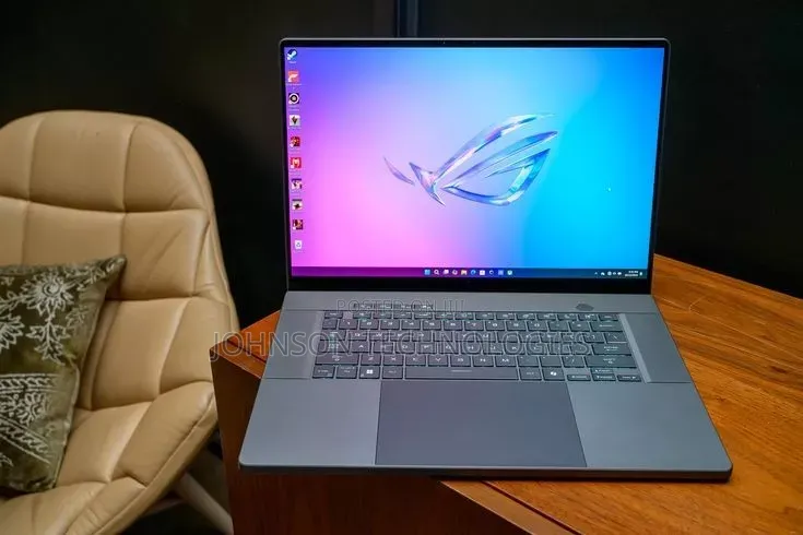 Laptop Asus ROG Zephyrus G14 32GB AMD Ryzen 9 SSD 2T