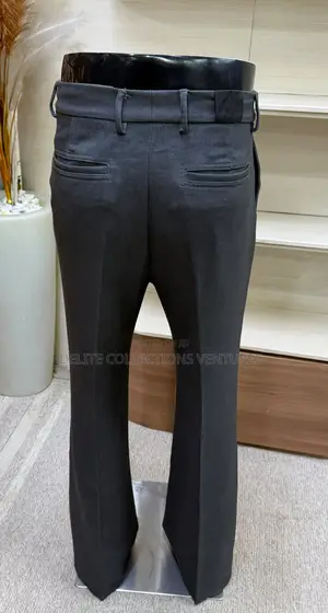 Original Louis Vuitton Pant Boot Cut Pant Available in 30 —— 37