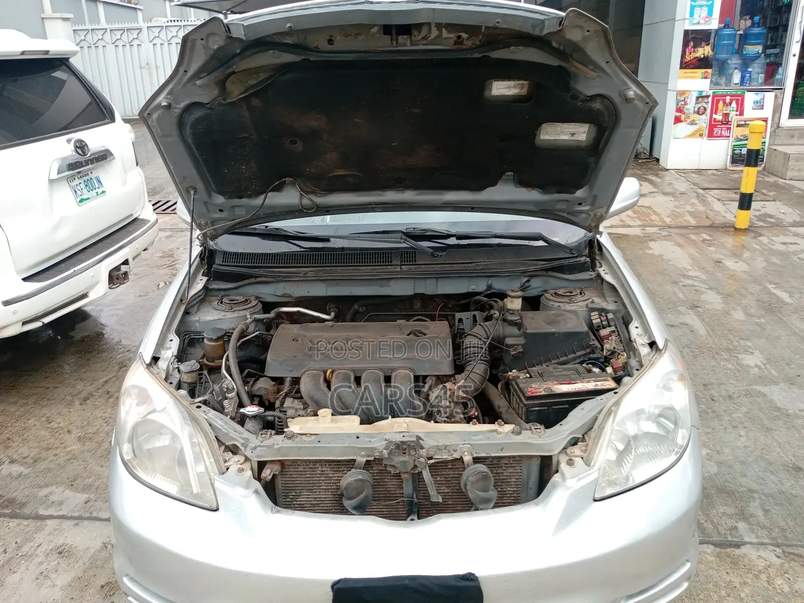 Toyota Matrix 2004 Silver