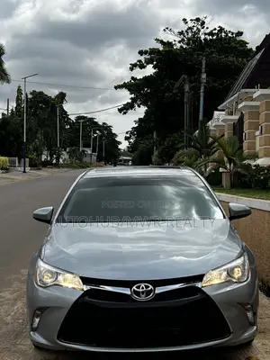 Toyota Camry 2016 Silver