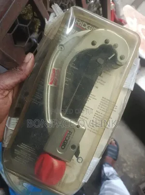RIDGID 152-P Quick-Acting Tubing Cutter (Catalog Number 31647)