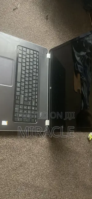 Laptop HP Pavilion 11 8GB Intel Core i5 HDD 128GB