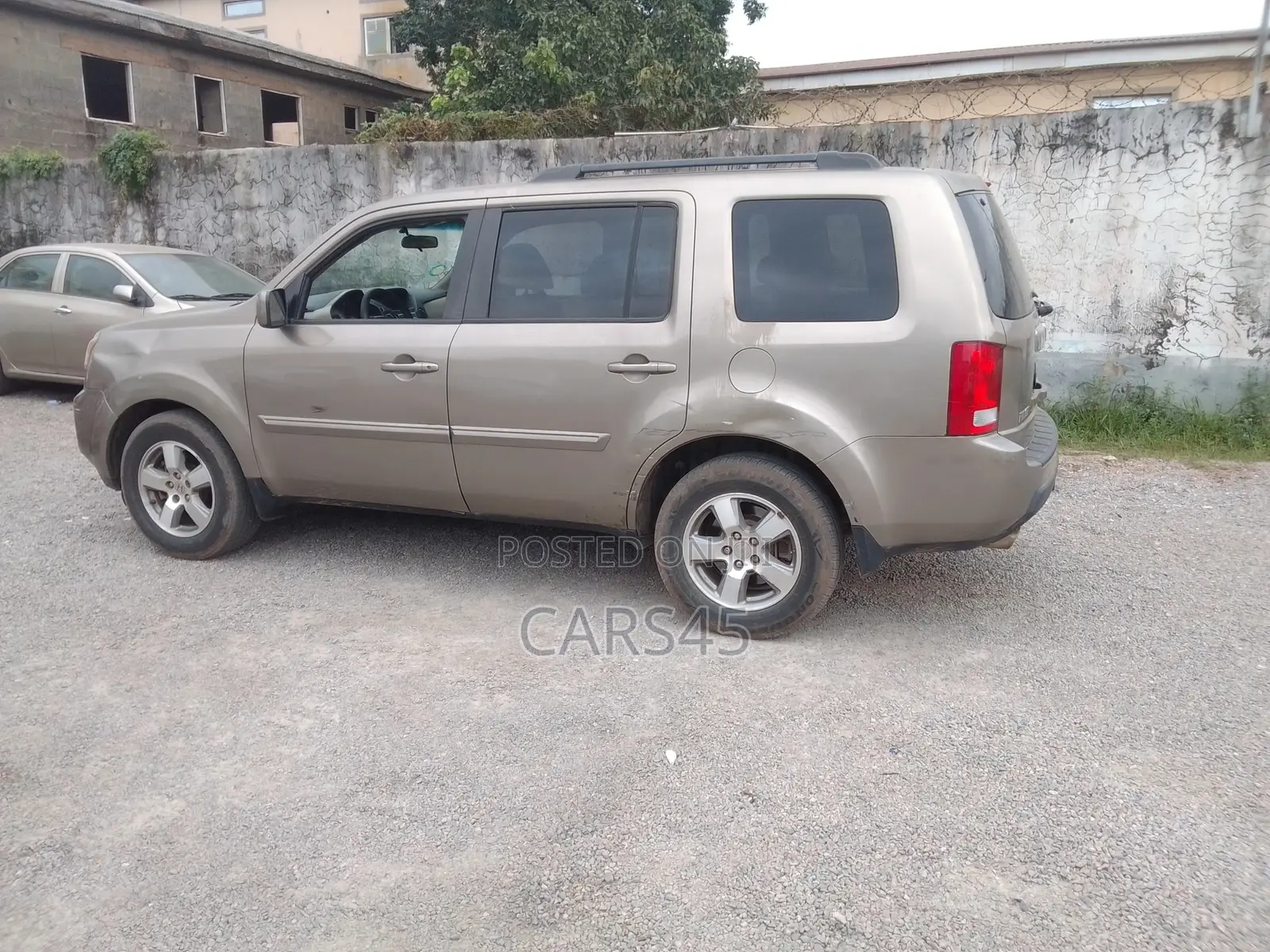 Honda Pilot 2011 Gold