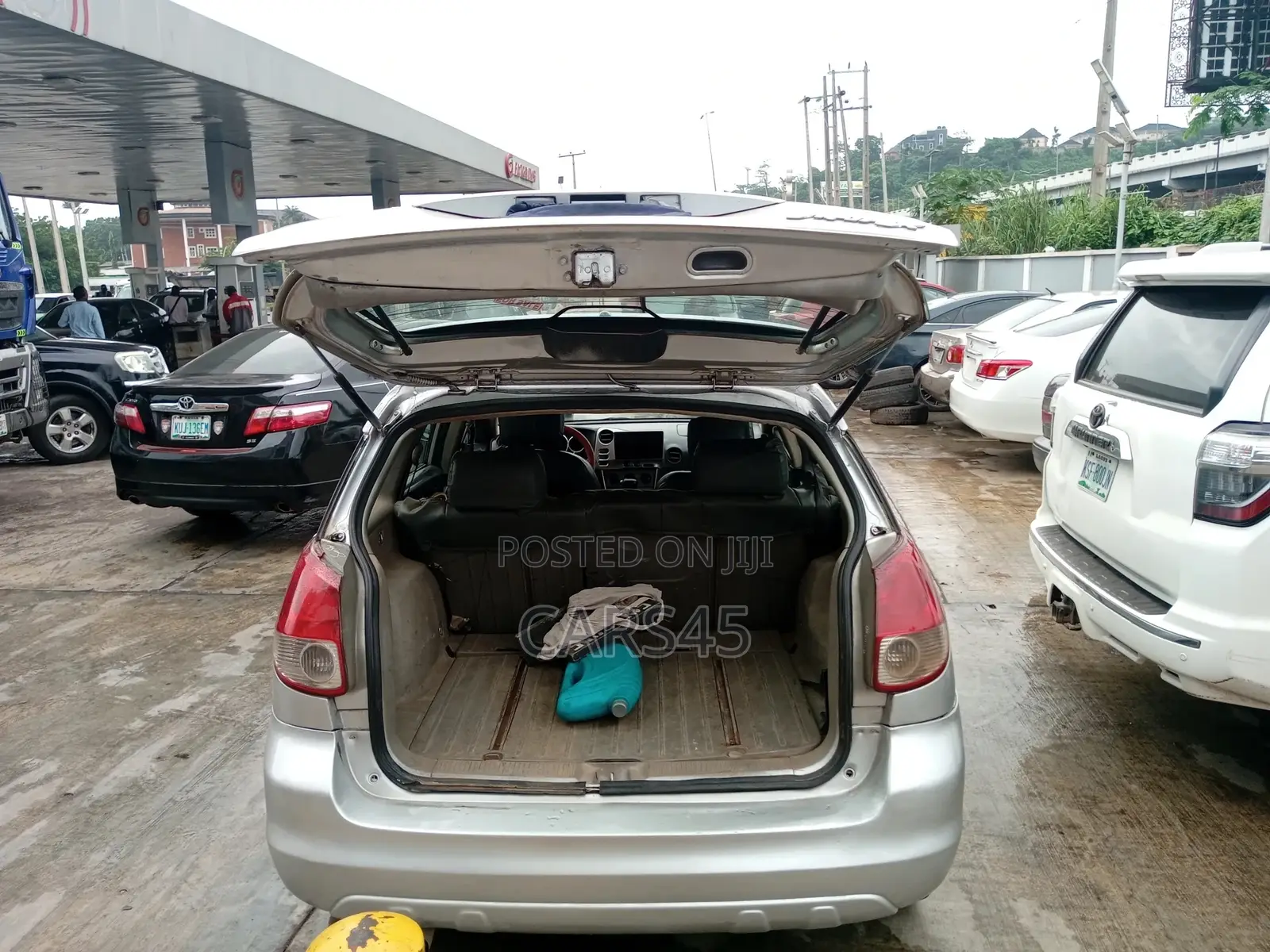 Toyota Matrix 2004 Silver