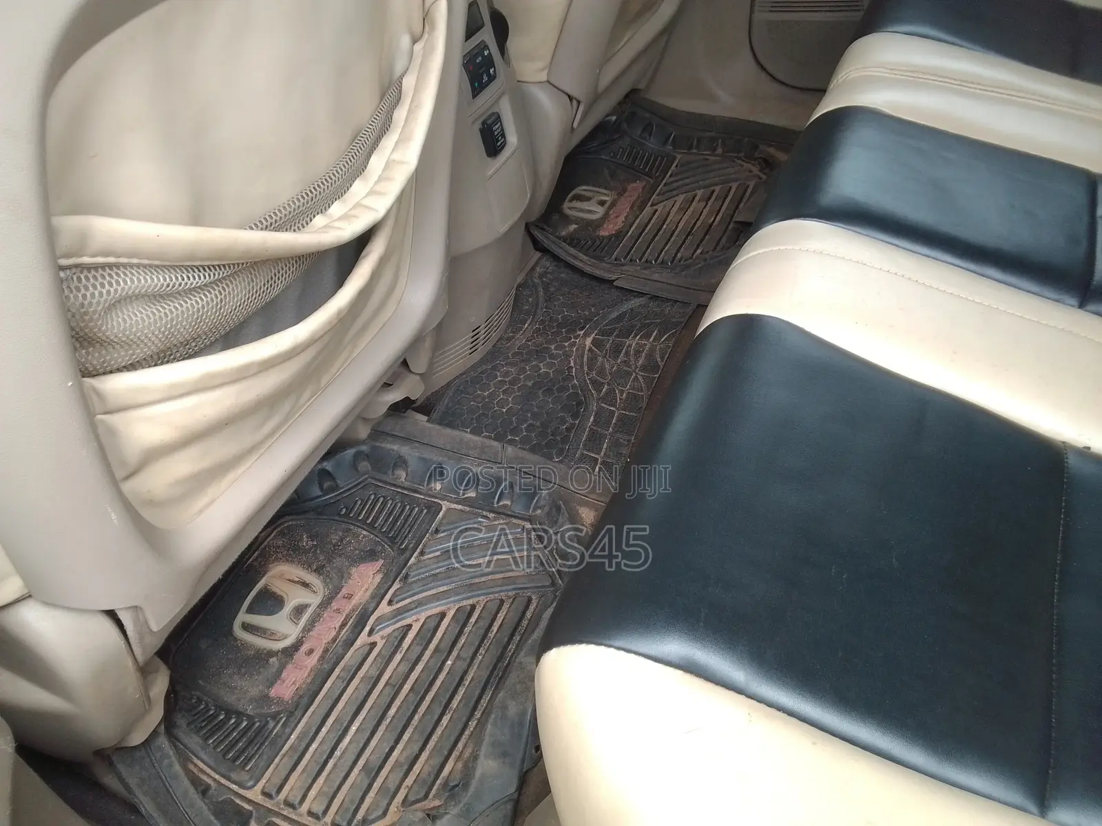 Honda Pilot 2011 Gold