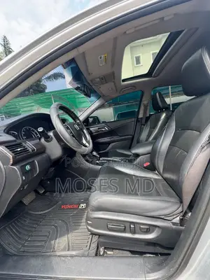 Honda Accord EX-L V6 4dr Sedan FWD (3.5L 6cyl 6A) 2017
